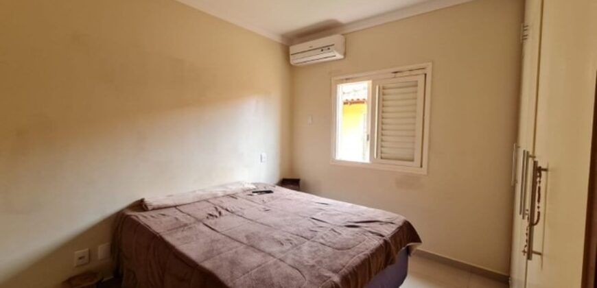 CASA CONDOMINIO AROEIRA