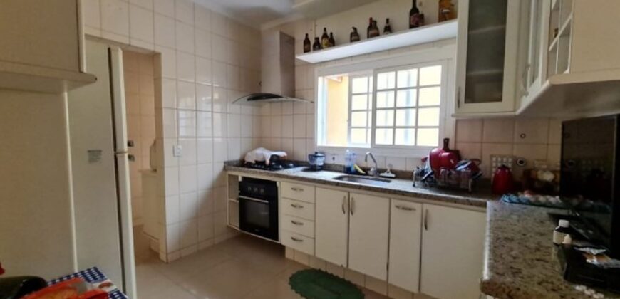 CASA CONDOMINIO AROEIRA