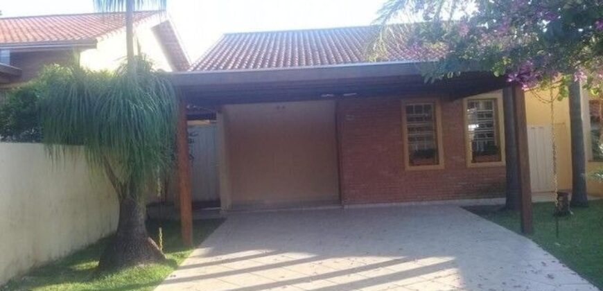 CASA CONDOMINIO AROEIRA